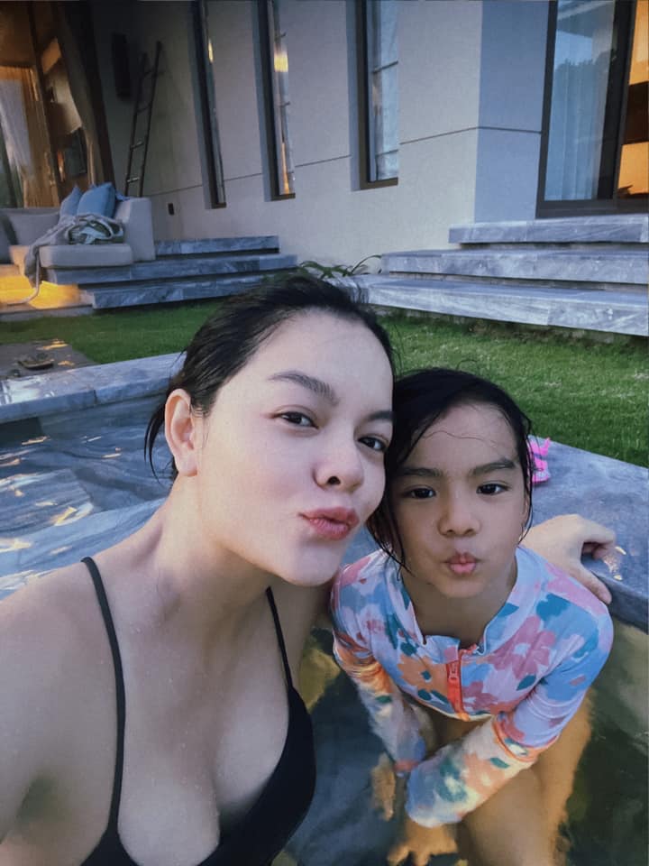 Bạn thân thay Phạm Quỳnh Anh thông báo nữ ca sĩ sắp là 