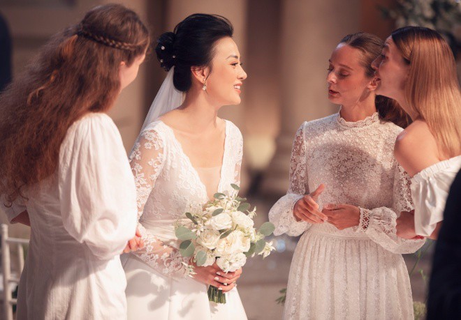 Phương Oanh tái xuất màn ảnh nhỏ, kết hợp với 