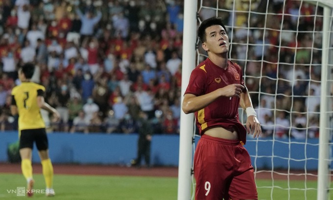 Tiến Linh nói gì khi trở thành người hùng giúp U23 Việt Nam giành vé vào Chung kết SEA Games 31? - Ảnh 1