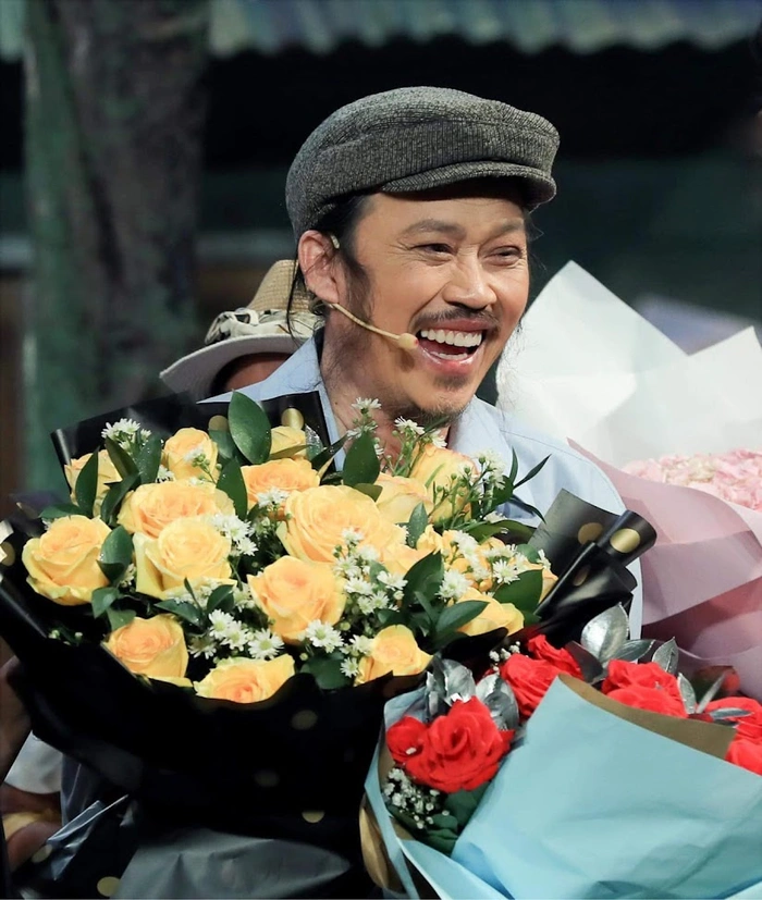 Hoài Linh - Ảnh 1