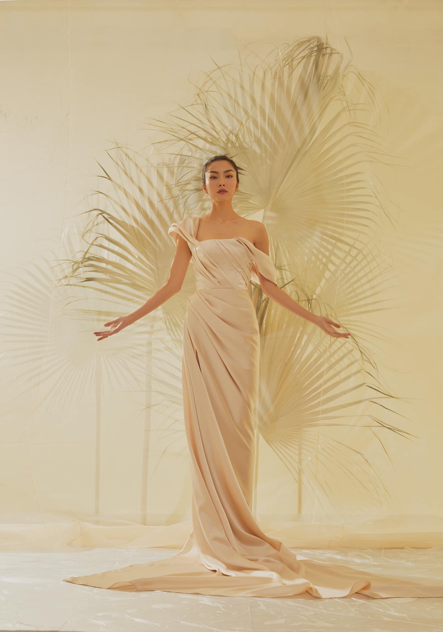 Tăng Thanh Hà - Linh Rin: Nàng dâu hào môn với nhiều điểm trái ngược - Ảnh 1