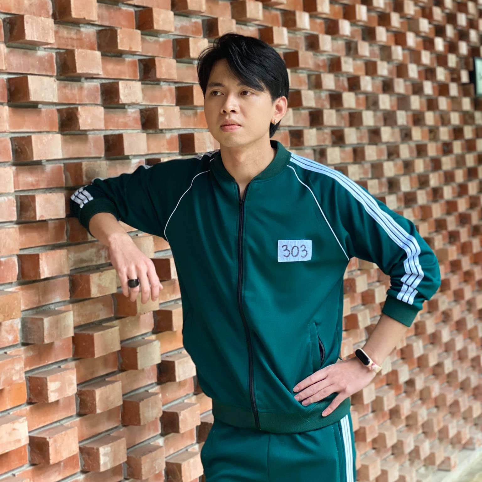 Nhân viên phụ trách tour Nhà tù Hỏa Lò gây sốt vì 