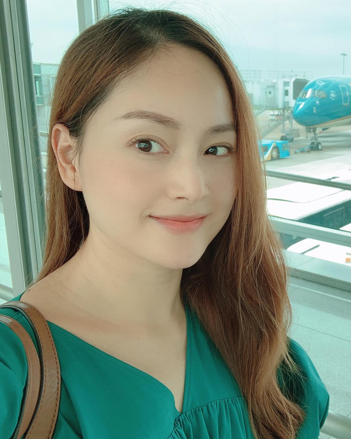 Ngắm gương mặt không son phấn của dàn sao nữ 