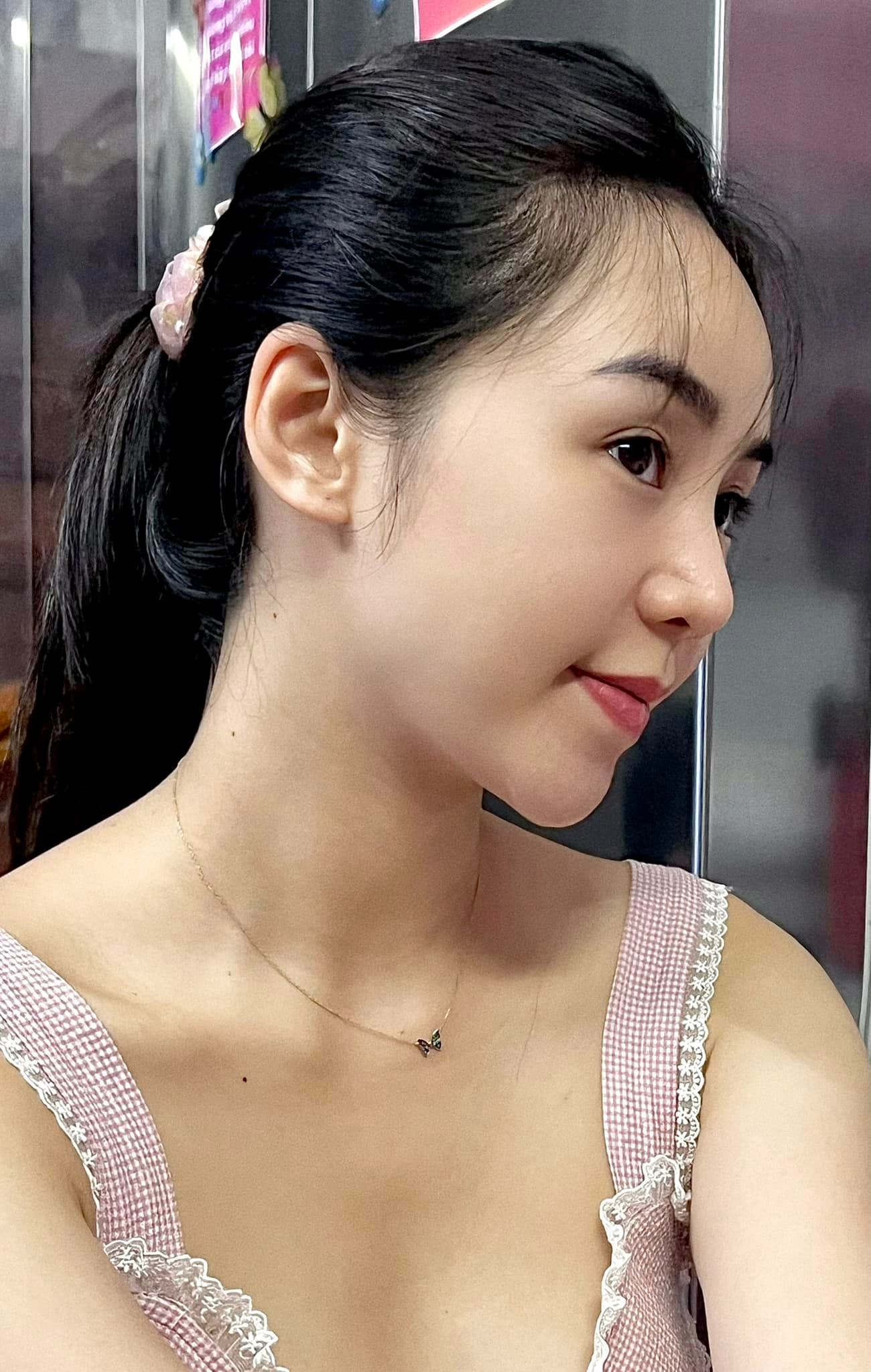 Ngắm gương mặt không son phấn của dàn sao nữ 