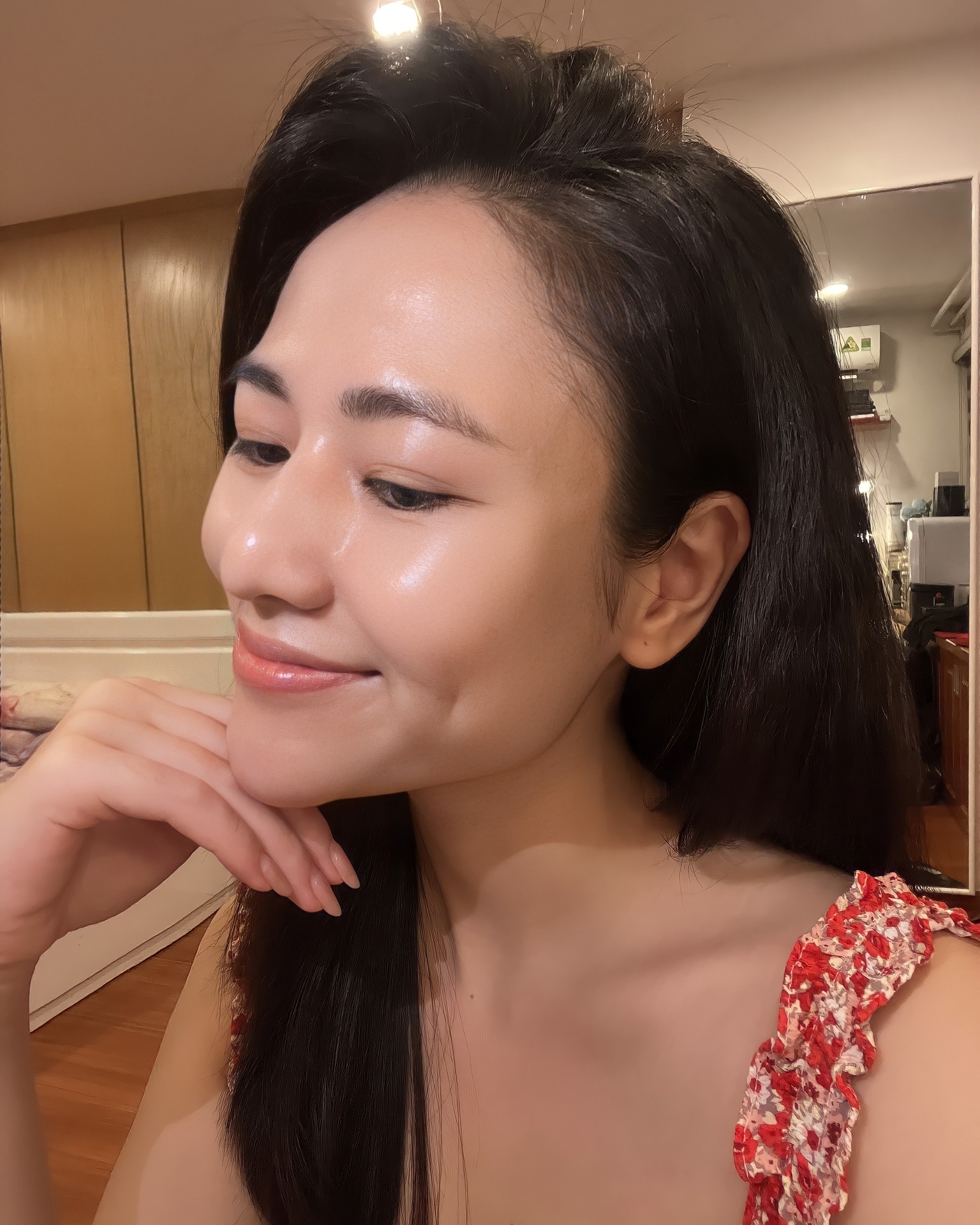 Ngắm gương mặt không son phấn của dàn sao nữ 