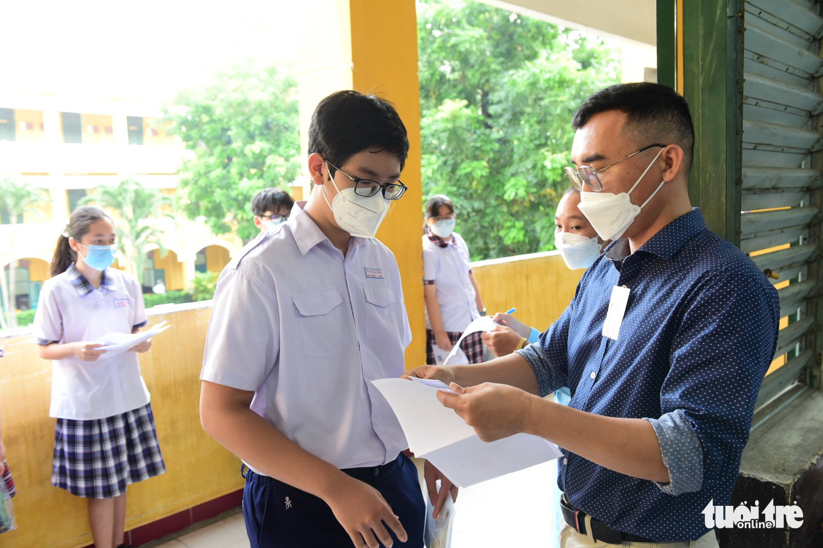 Đề thi môn Ngữ văn kỳ thi vào lớp 10 THPT TP. HCM 2022 - Ảnh 1