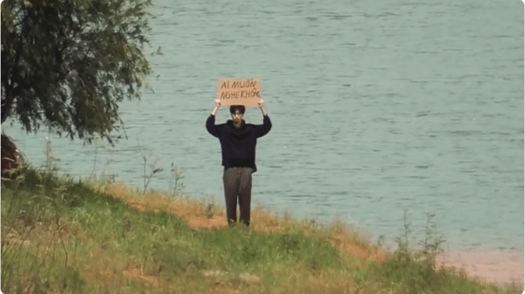 Đen Vâu ra MV trước thềm THPT Quốc gia, tín hiệu cho đề thi môn Ngữ văn đã quá rõ ràng? - Ảnh 1