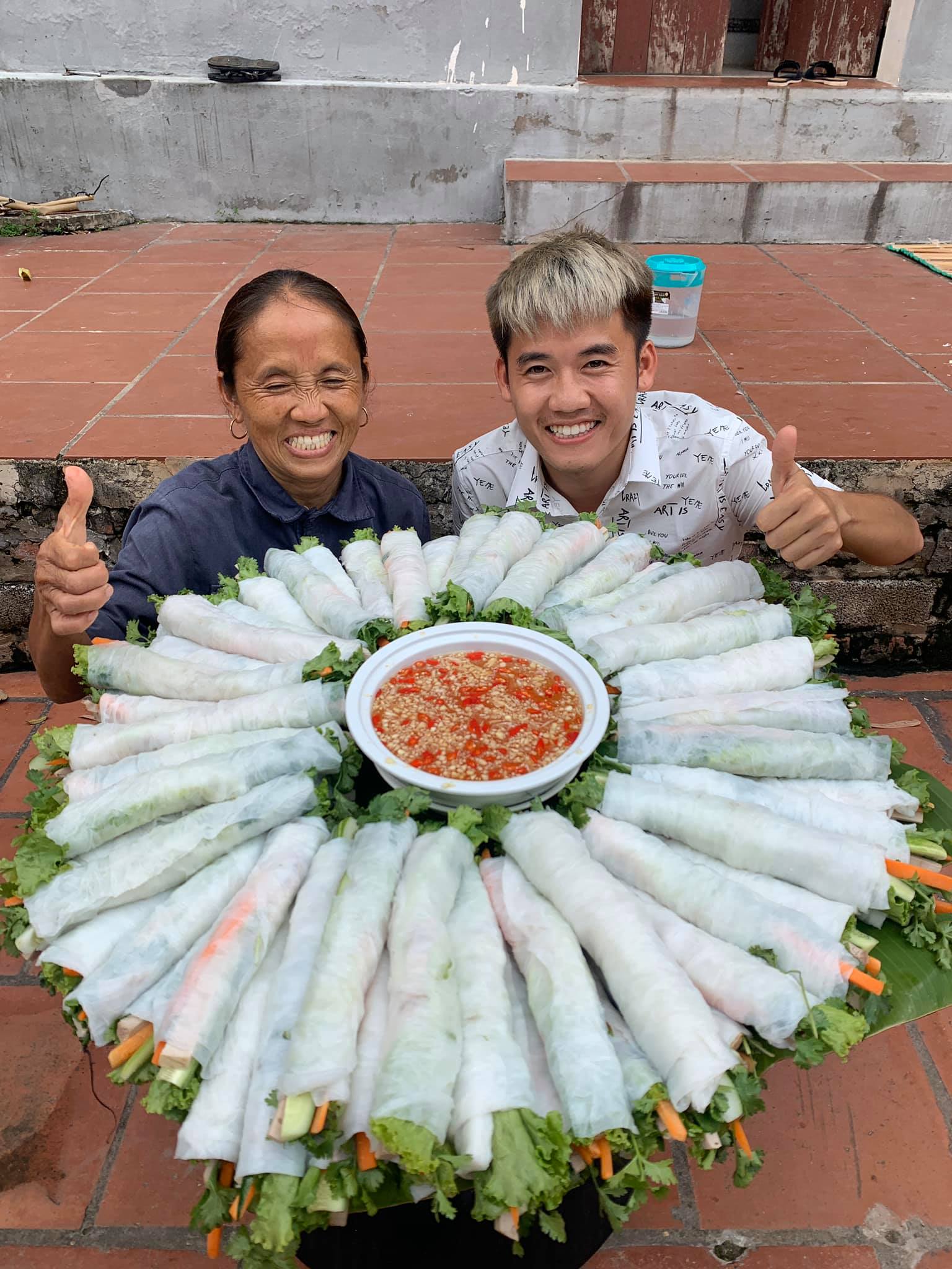 Bà Tân Vlog - người phụ nữ rình rang với những món ăn siêu to khổng lồ - giờ ra sao? - Ảnh 1