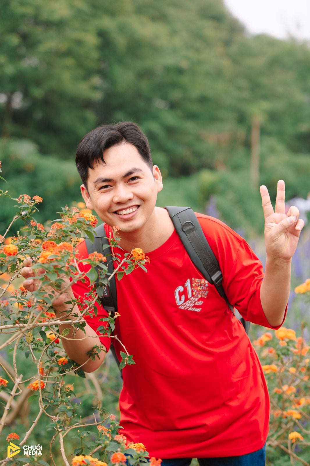 Võ Quốc Bá Cẩn là ai? Thầy chủ nhiệm của lớp có 100% học sinh đỗ vào lớp 10 chuyên - Ảnh 2