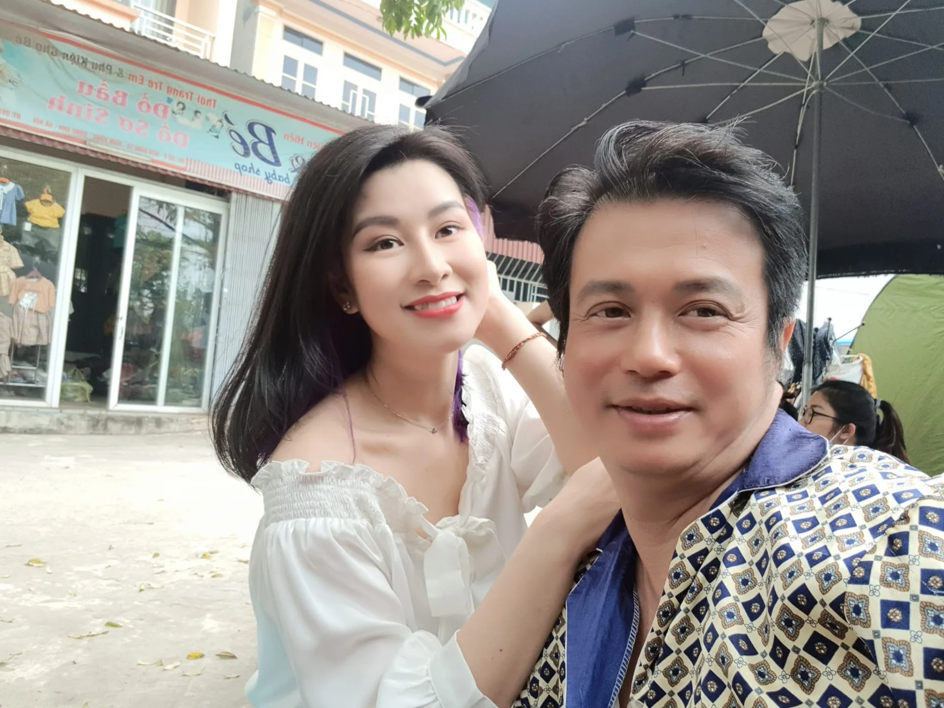 Diễn viên 