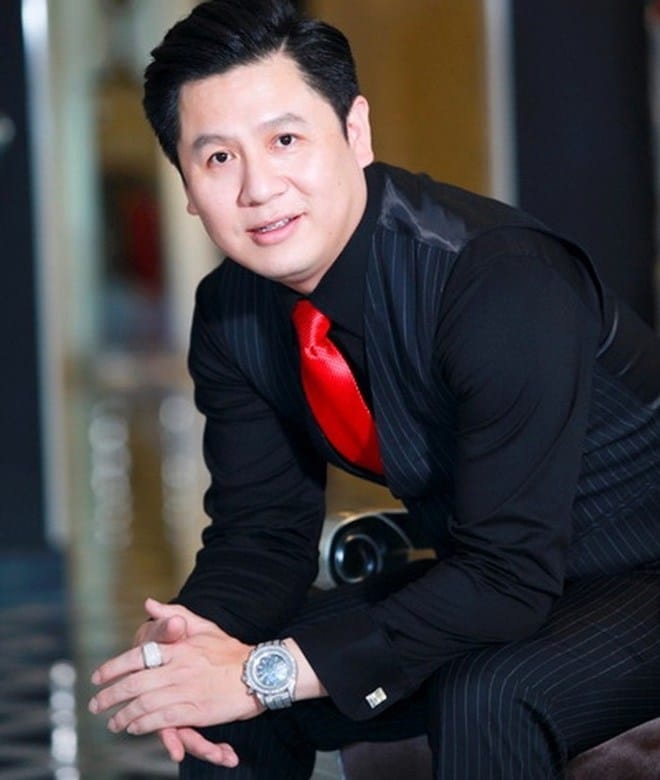 Tất tần tật profile ông xã đại gia bí ẩn của Hoa hậu Phạm Hương - Ảnh 1