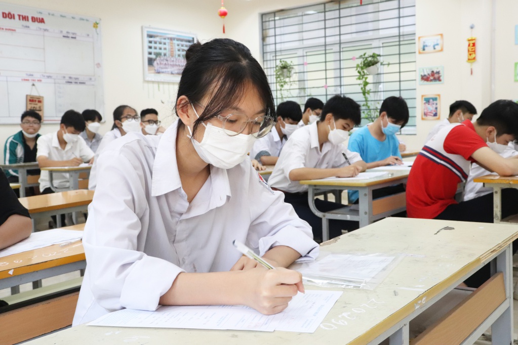 Tra cứu điểm thi vào 10 THPT năm 2022 tại Hà Nội, TP. HCM và các tỉnh thành khác - Ảnh 1