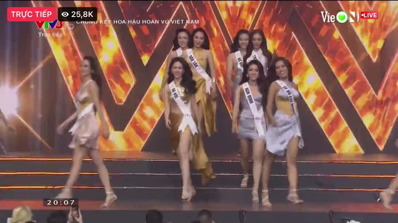 Trực tiếp Chung kết Miss Universe Việt Nam 2022: Dàn người đẹp đổ bộ thảm đỏ trước giờ G - Ảnh 1