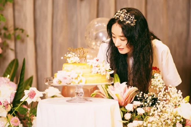 999+ Mẫu bánh sinh nhật đẹp, đơn giản hiện đại - Ảnh 1