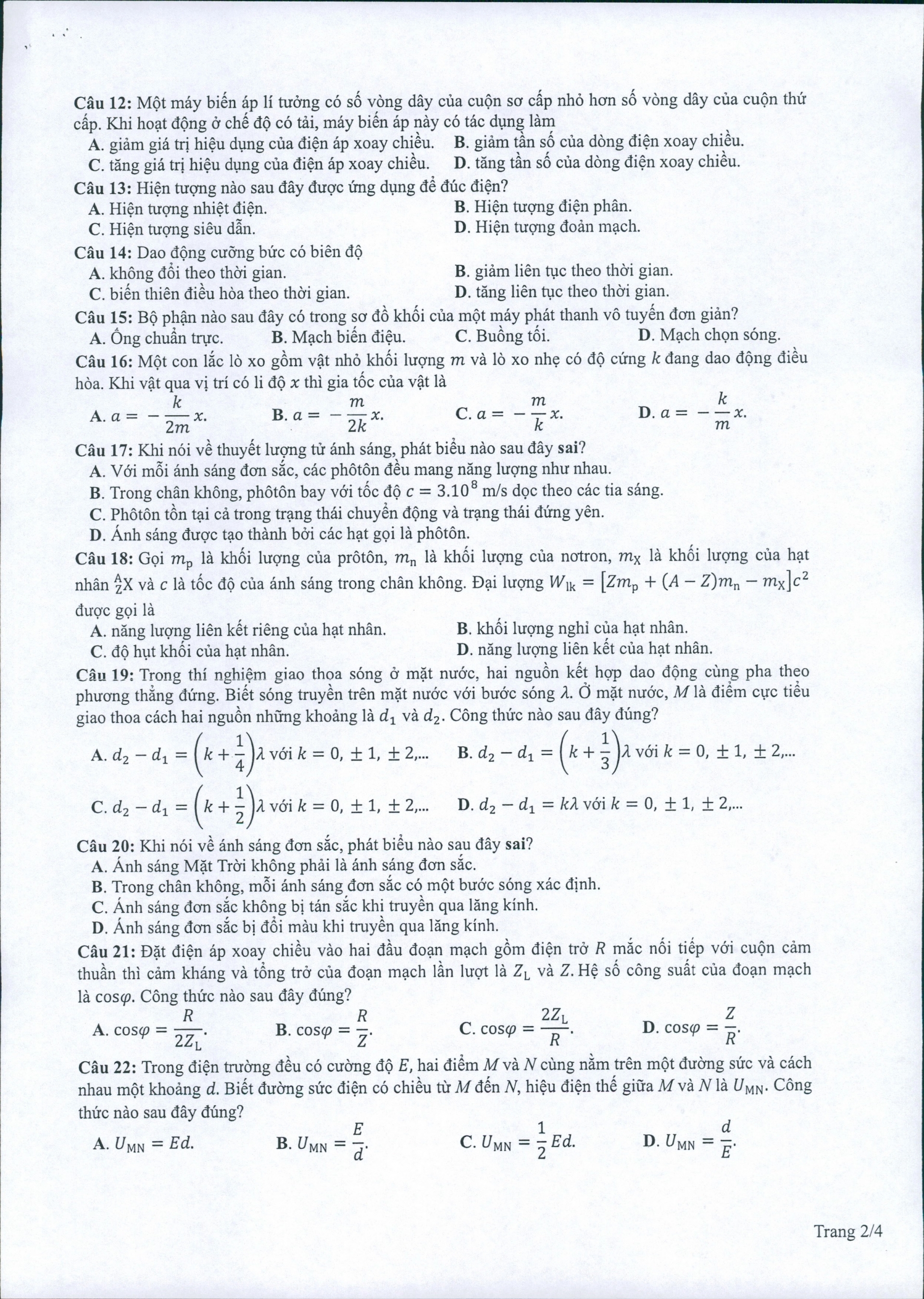 Đề thi THPT Quốc gia năm 2022 môn Vật lý chính thức (tất cả các mã đề) - Ảnh 2