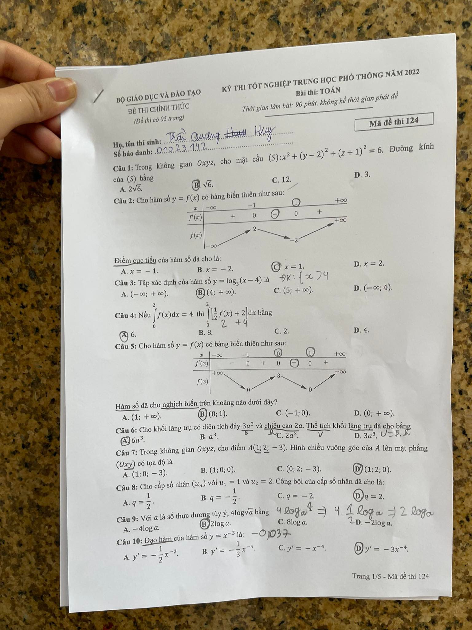 Đề thi môn Toán THPT Quốc gia năm 2022 chính thức tất cả các mã đề (đang cập nhật) - Ảnh 1