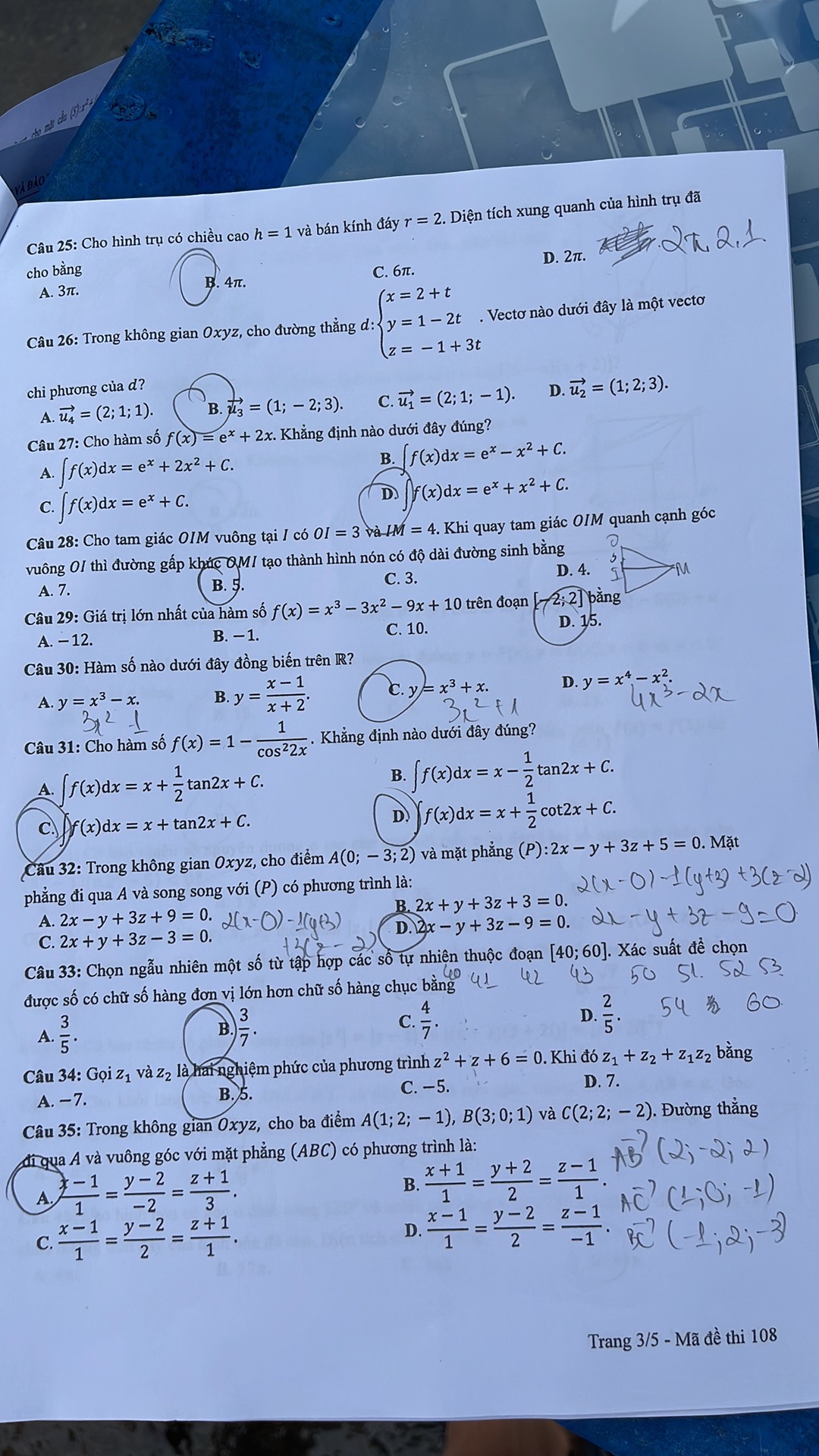 Đề thi và đáp án môn Toán thi tốt nghiệp THPT 2022 mã đề 108 - Ảnh 1