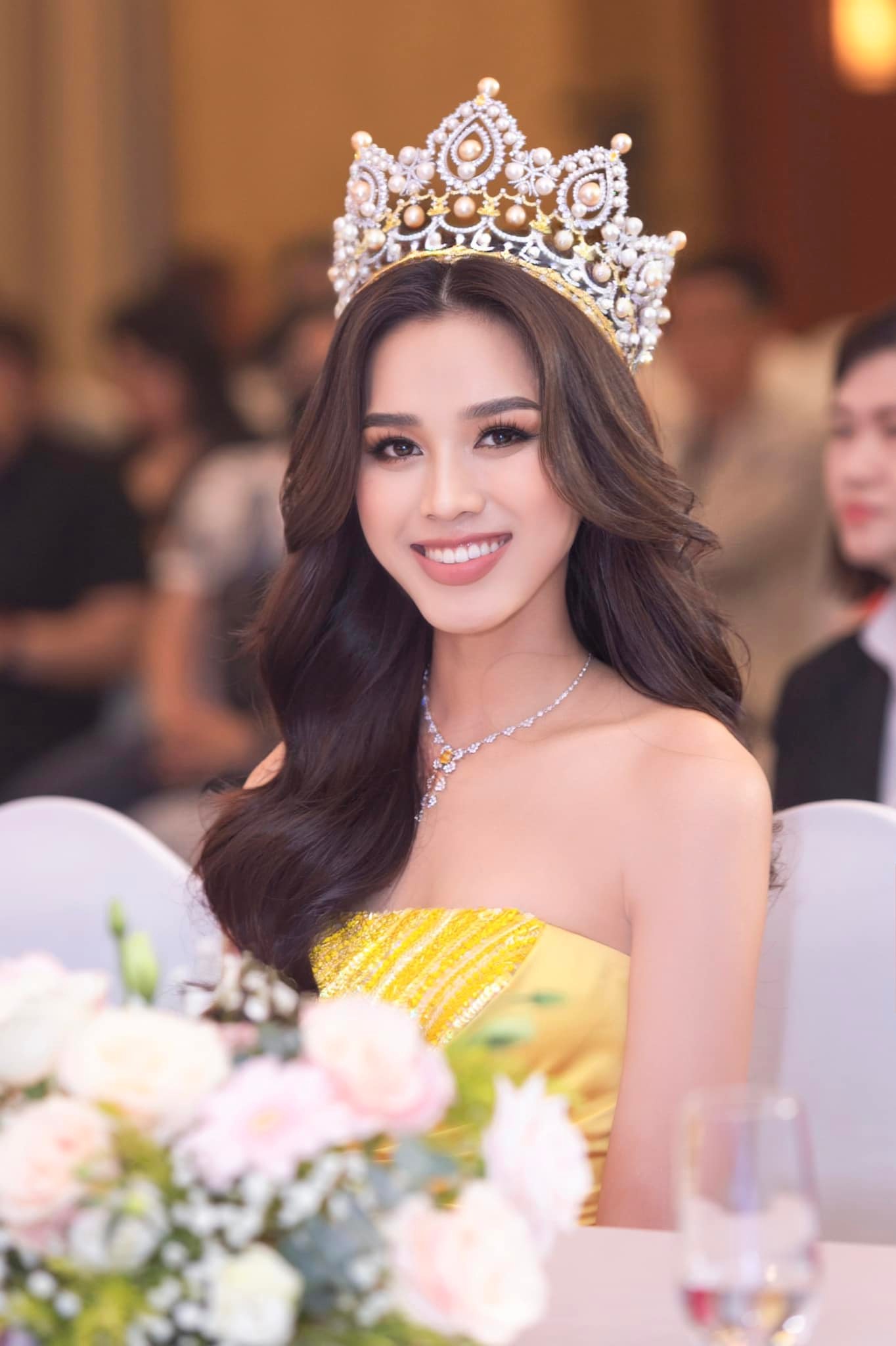 Bị miệt thị ngoại hình, Hoa hậu Đỗ Thị Hà có màn 