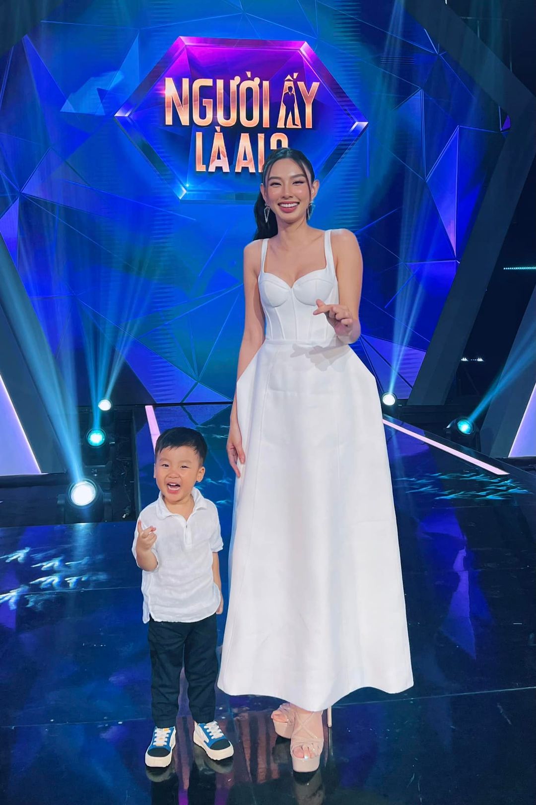 Con trai mới ba tuổi, Hòa Minzy đã chốt sổ 