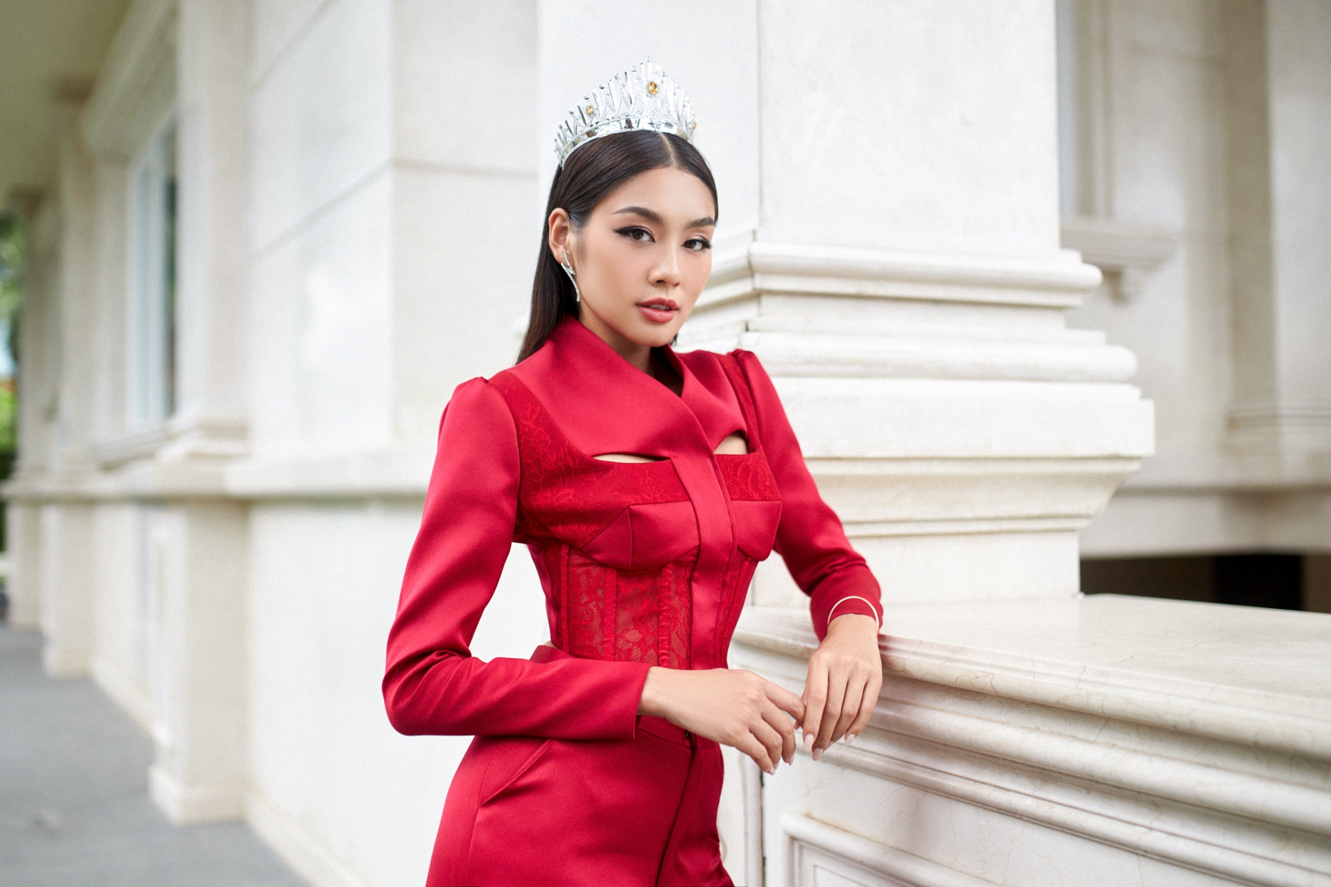 Á hậu Thảo Nhi cười tươi rạng rỡ bên Trang Trần, Lều Phương Anh trong sự kiện 10 năm trước - Ảnh 1