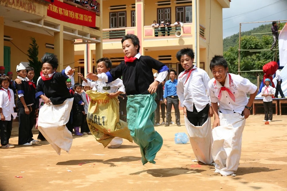 100+ trò chơi dân gian hay Việt Nam phổ biến - Ảnh 1