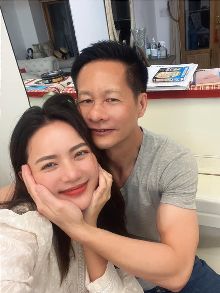 Phan Như Thảo đăng ảnh được chồng đại gia cưng nựng, hứa hẹn 