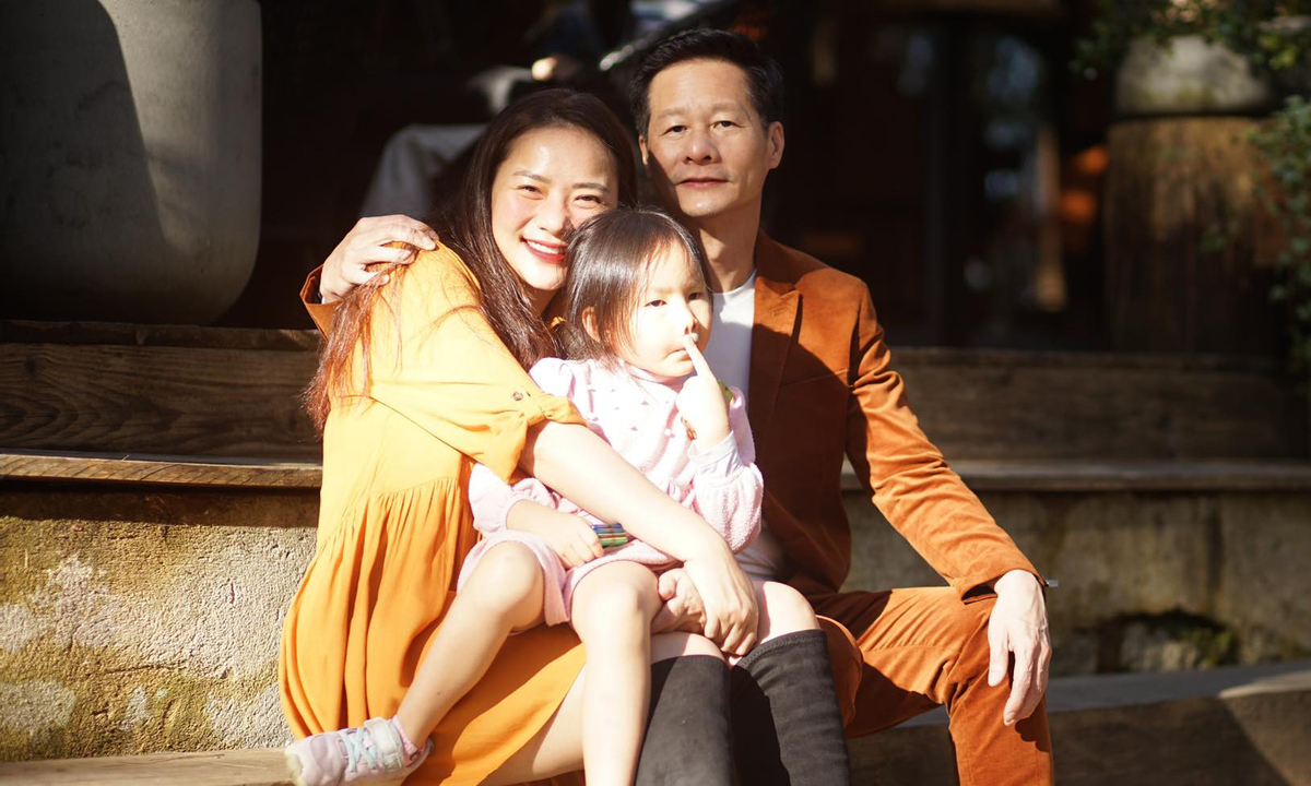 Phan Như Thảo đăng ảnh được chồng đại gia cưng nựng, hứa hẹn 