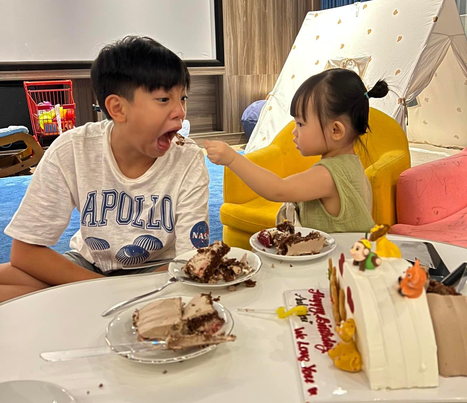 Subeo theo Hồ Ngọc Hà sang Thụy Điển, thái độ của Suchin khi anh hai về nước chiếm spotlight - Ảnh 1