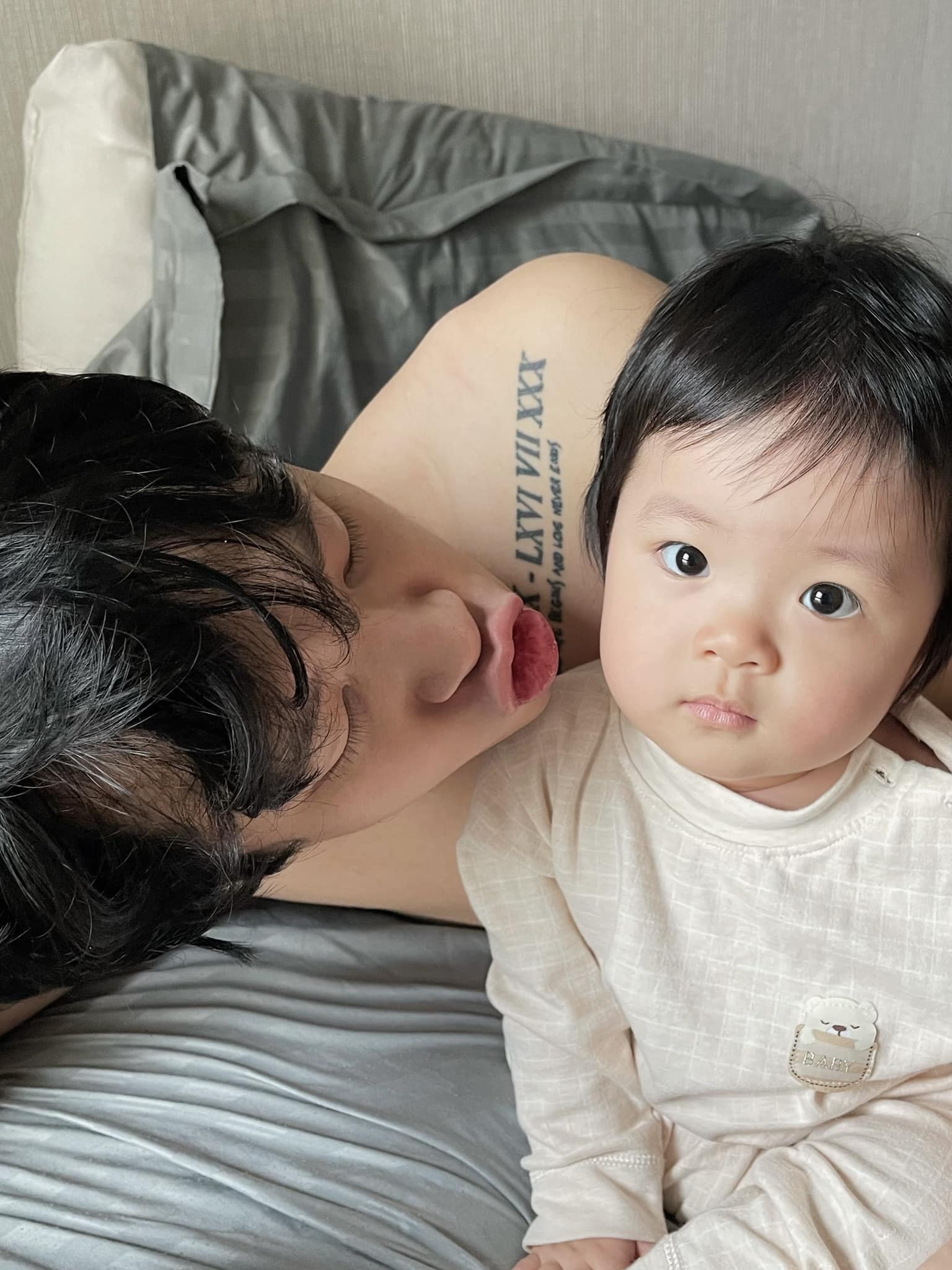 Phí Ngọc Hưng đăng tải 1001 khoảnh khắc của con gái, netizen đòi lập FC gấp vì quá dễ thương - Ảnh 2