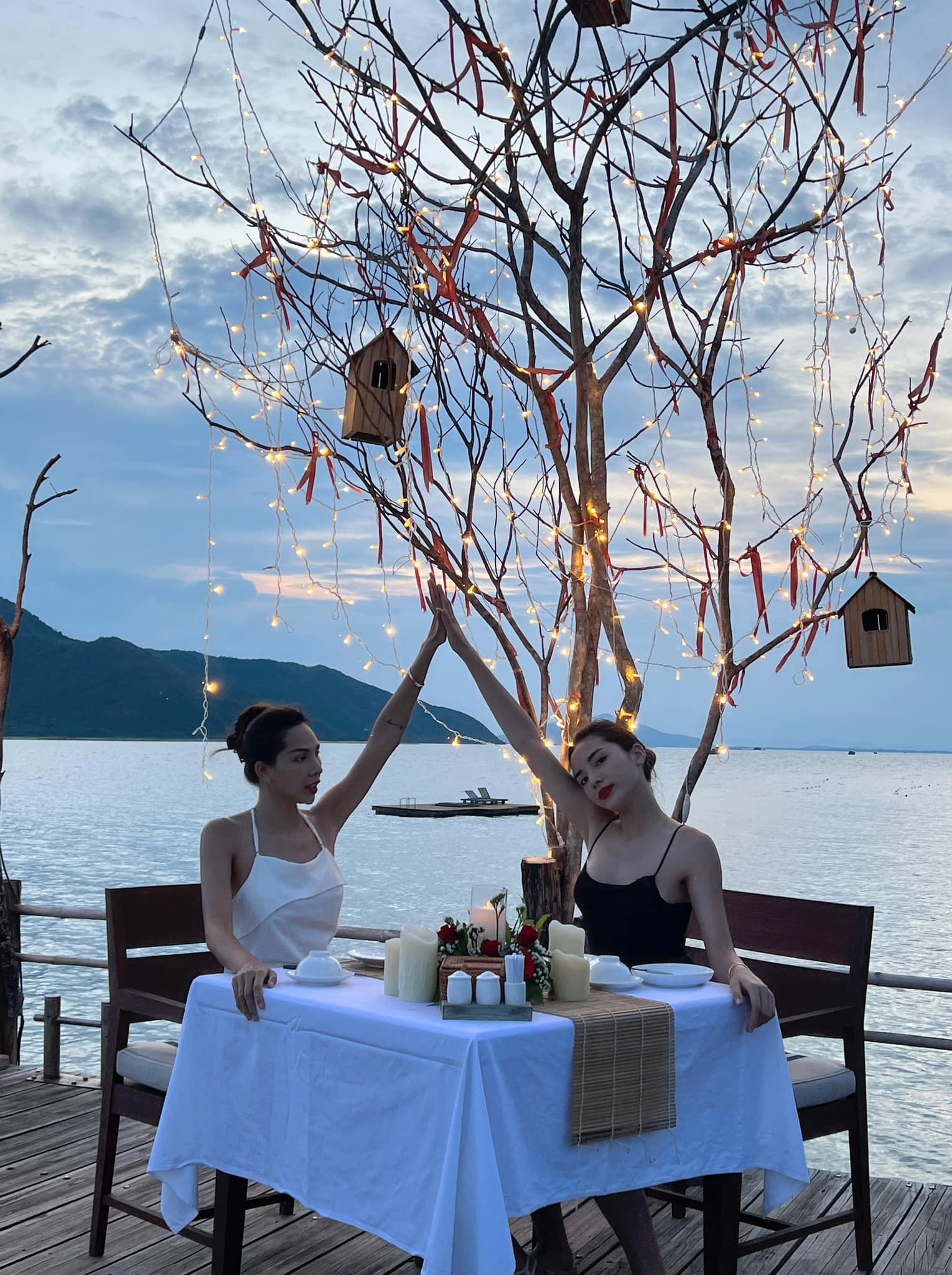 Kỳ Duyên đăng ảnh ăn tối bên Minh Triệu, netizen phán: 