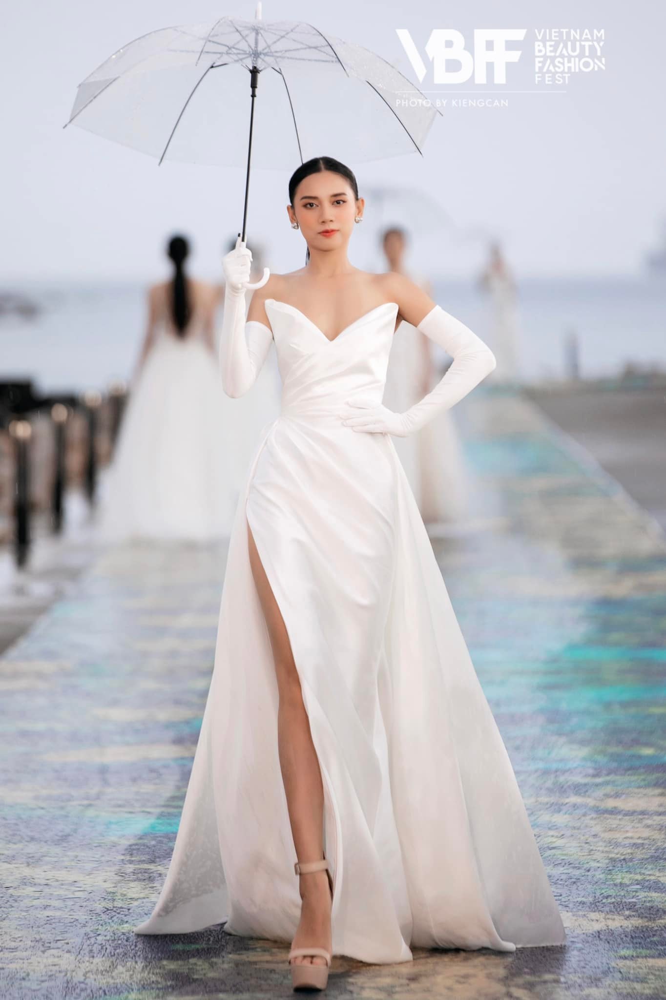 Ngắm trọn nhan sắc 6 cô gái đầu tiên ghi danh vào top 20 Chung kết Miss World Vietnam 2022 - Ảnh 1