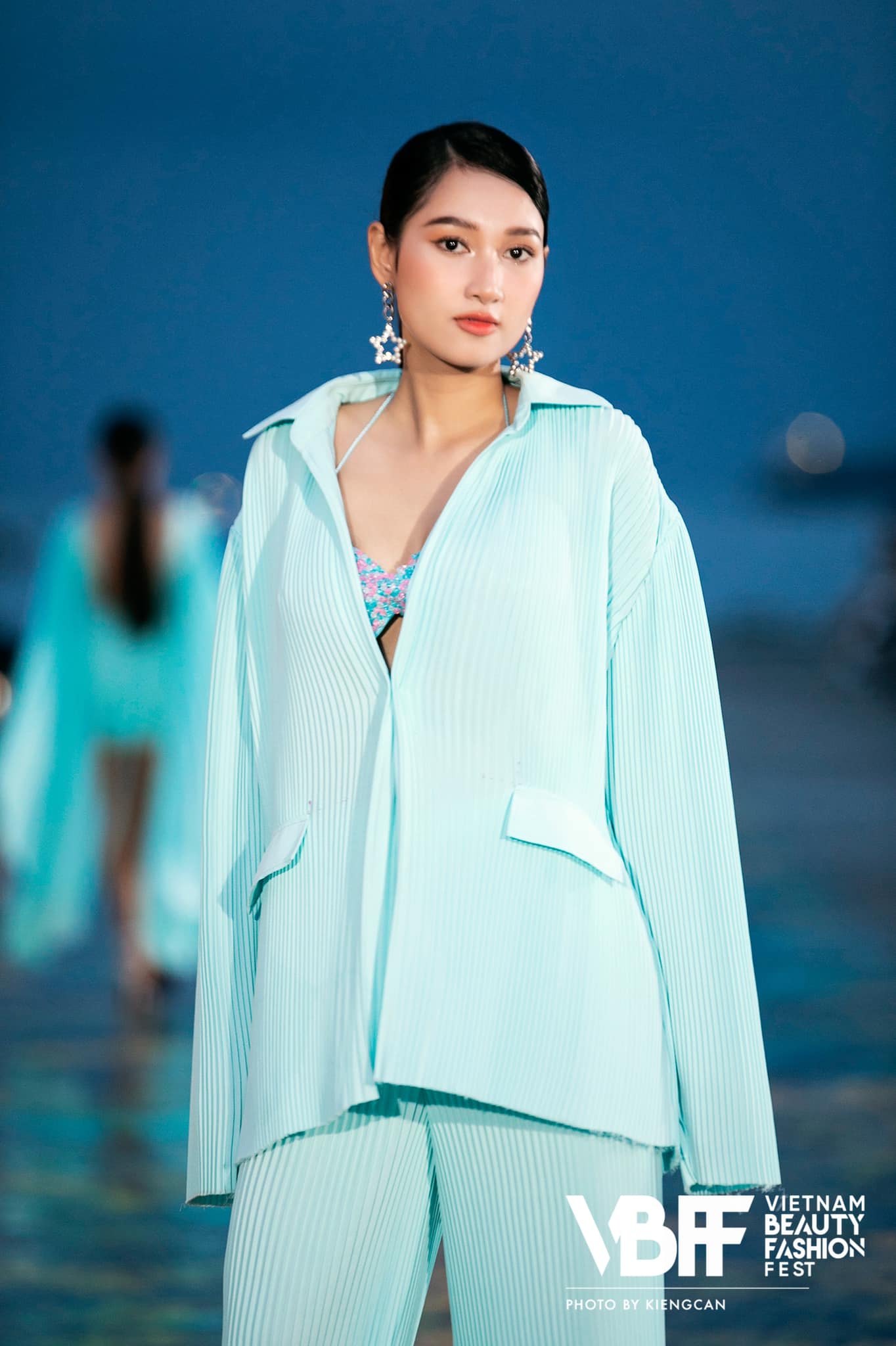 Ngắm trọn nhan sắc 6 cô gái đầu tiên ghi danh vào top 20 Chung kết Miss World Vietnam 2022 - Ảnh 1