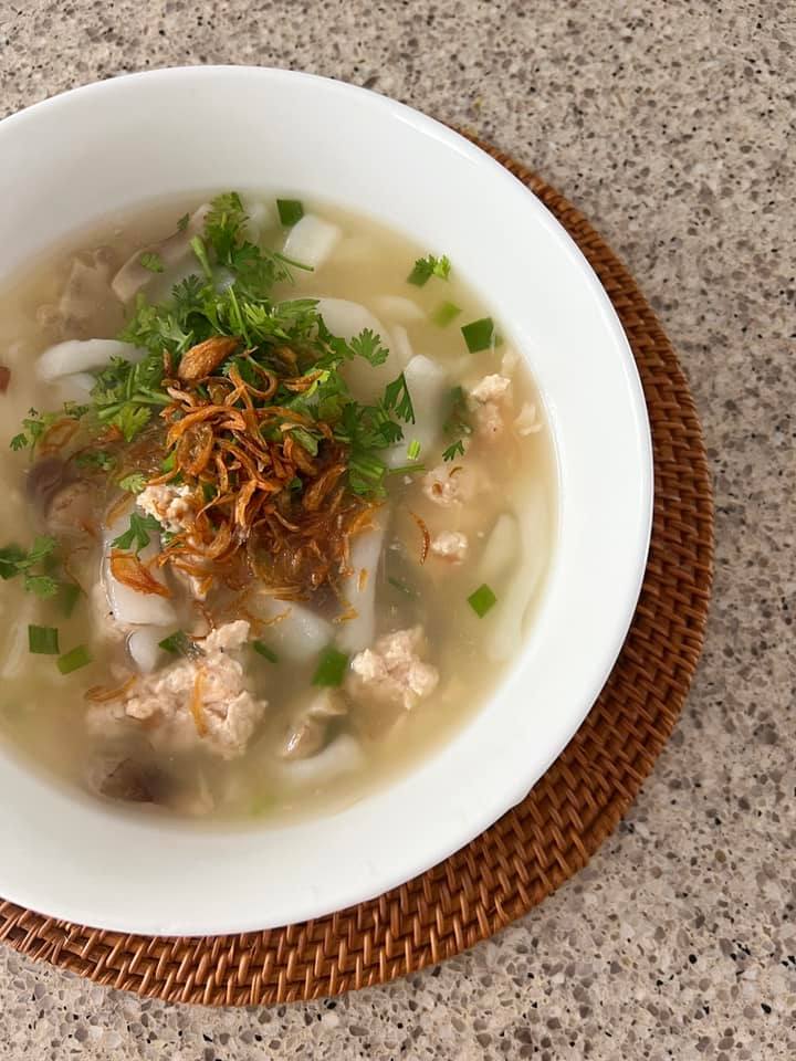 Tăng Thanh Hà trổ tài làm 1001 món ăn từ Âu sang Á: Món nào cũng được chồng khen nức nở - Ảnh 3