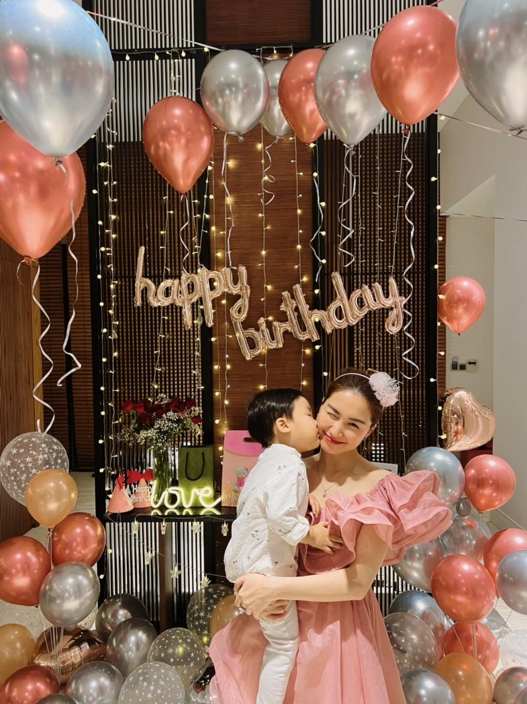 Nghẹn ngào trước lời nhắn nhủ của Hòa Minzy dành cho bé Bo năm 18 tuổi - Ảnh 2