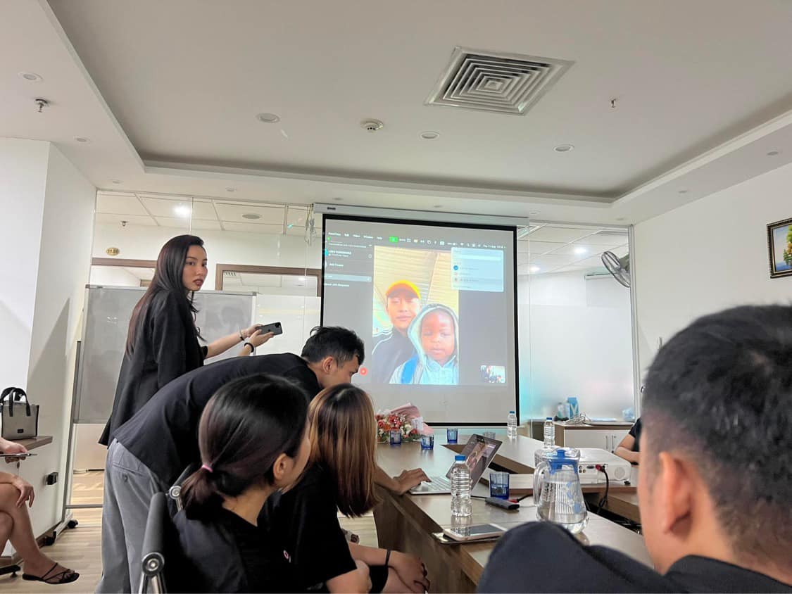 Quang Linh Vlogs hóa 