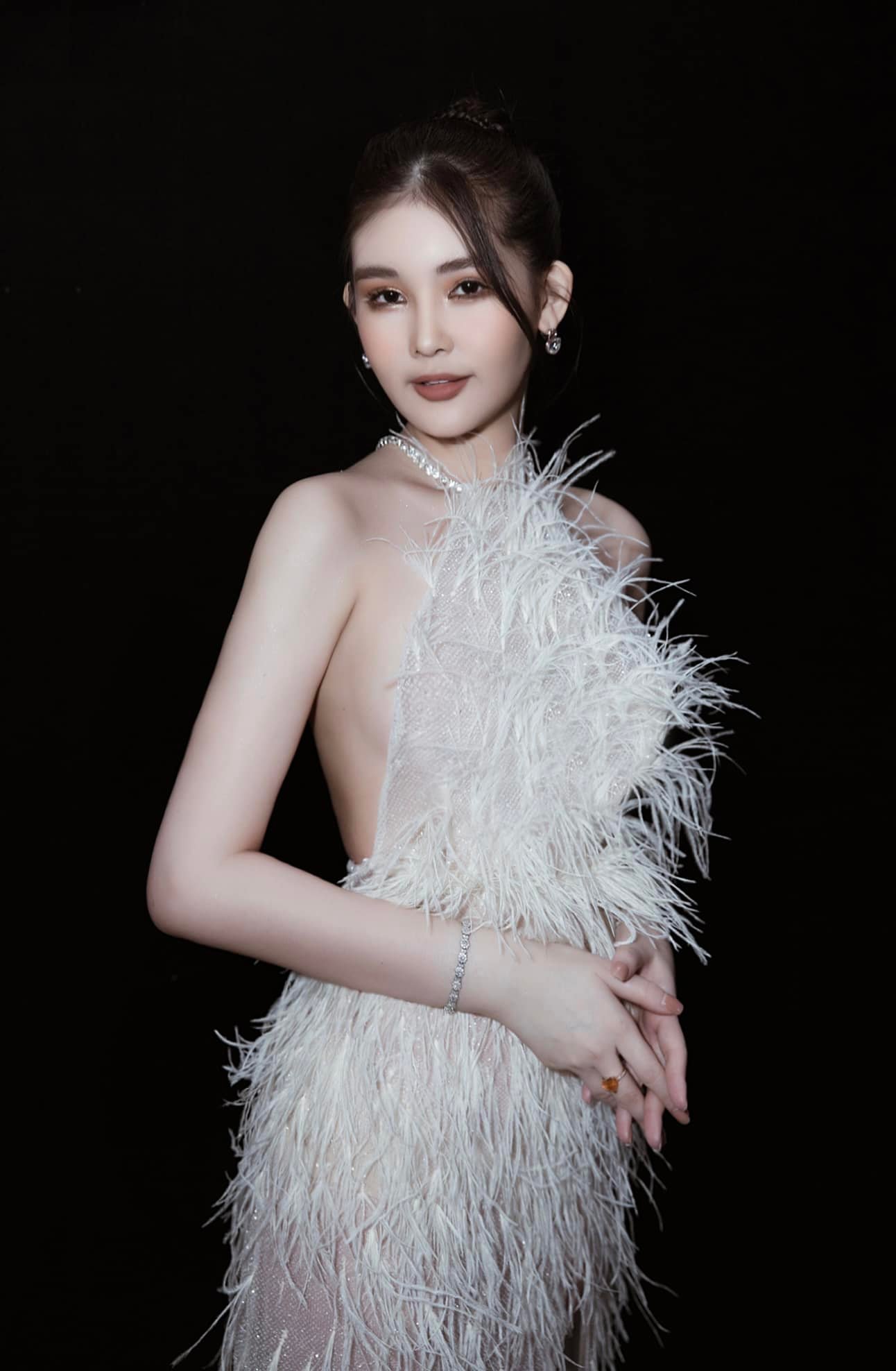 Lê Âu Ngân Anh là ai? - Ảnh 1