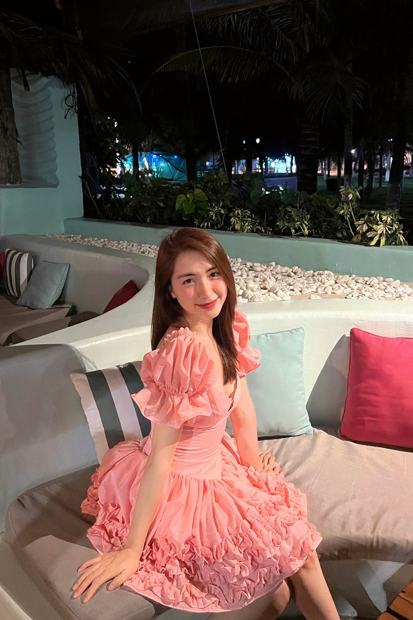 Hòa Minzy hóa thiếu nữ mới lớn trong loạt ảnh mới - Ảnh 1