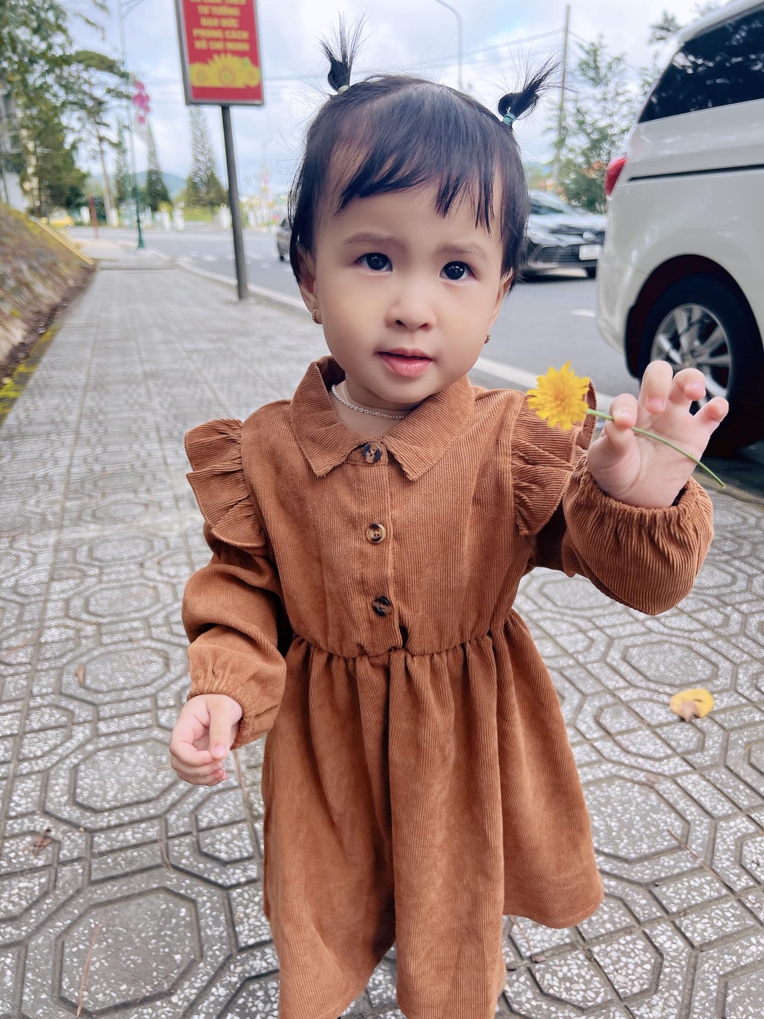 Con gái Jack hiếm hoi lên sóng: Hơn một tuổi - Ảnh 1