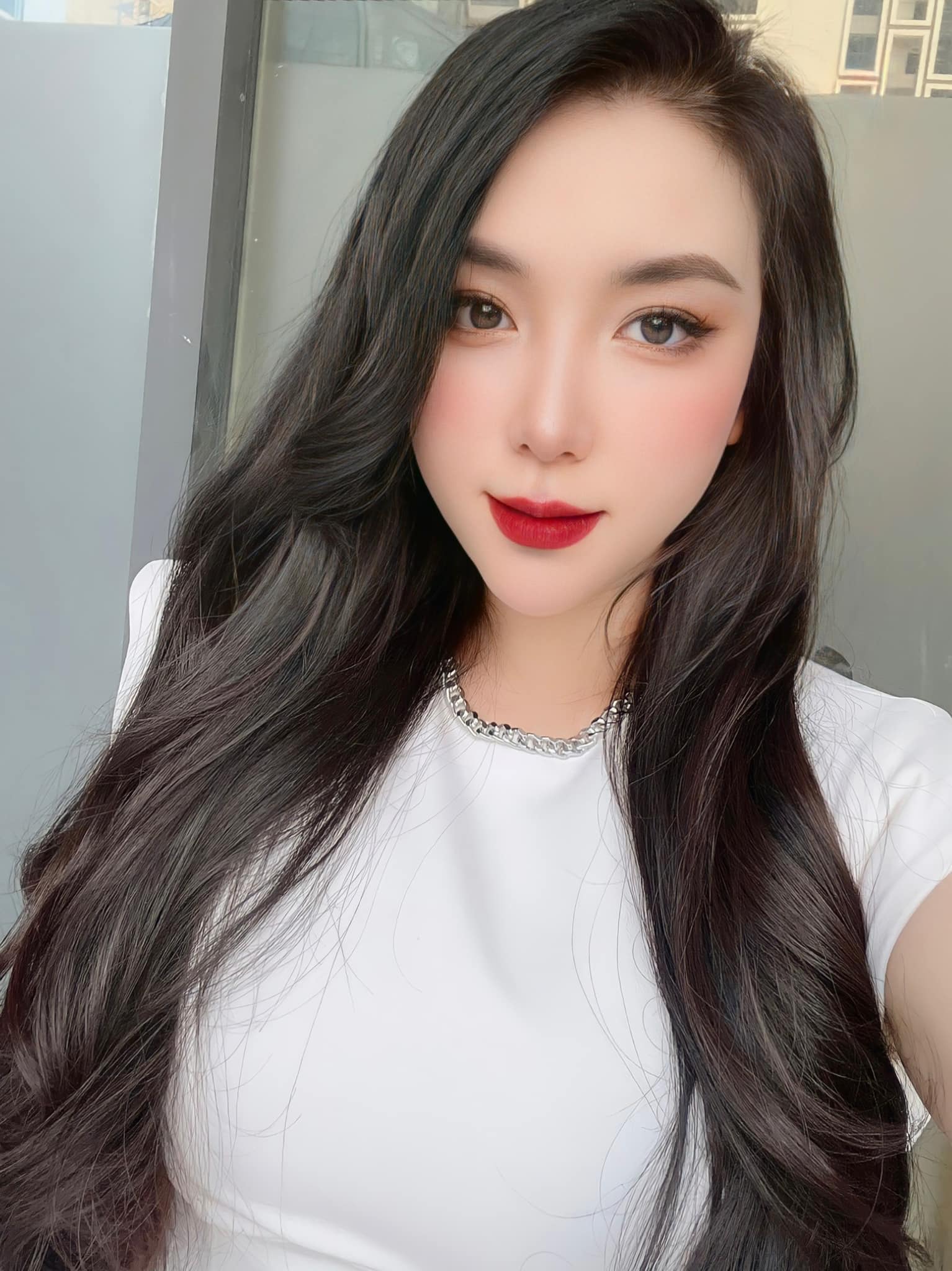 DJ Thảo BeBe là ai? Bà xã Khắc Việt, người khiến cư dân mạng xôn xao vì truy tìm danh tính gái lạ - Ảnh 4
