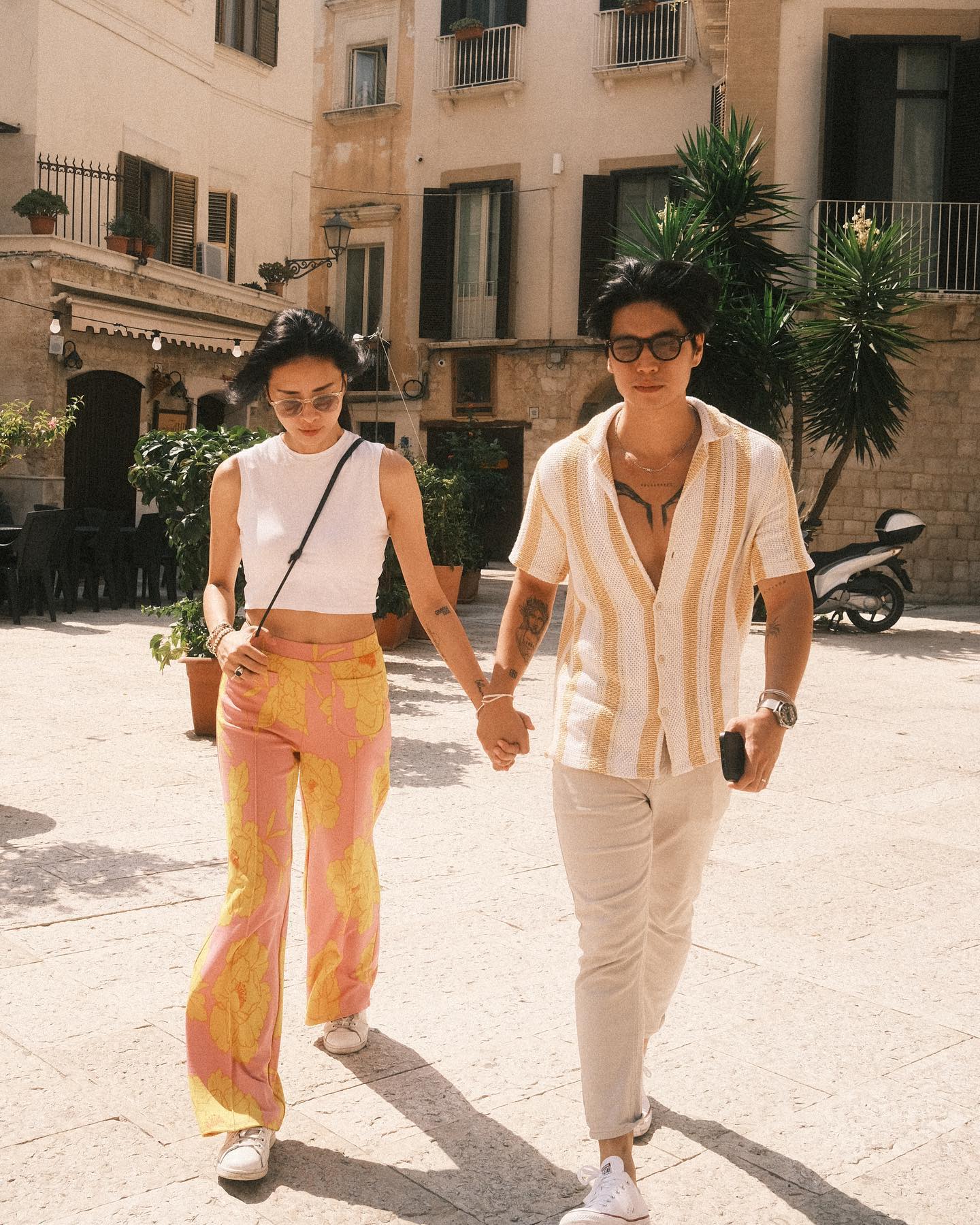 Giữa đêm, Ngô Thanh Vân lên mạng than thở: 