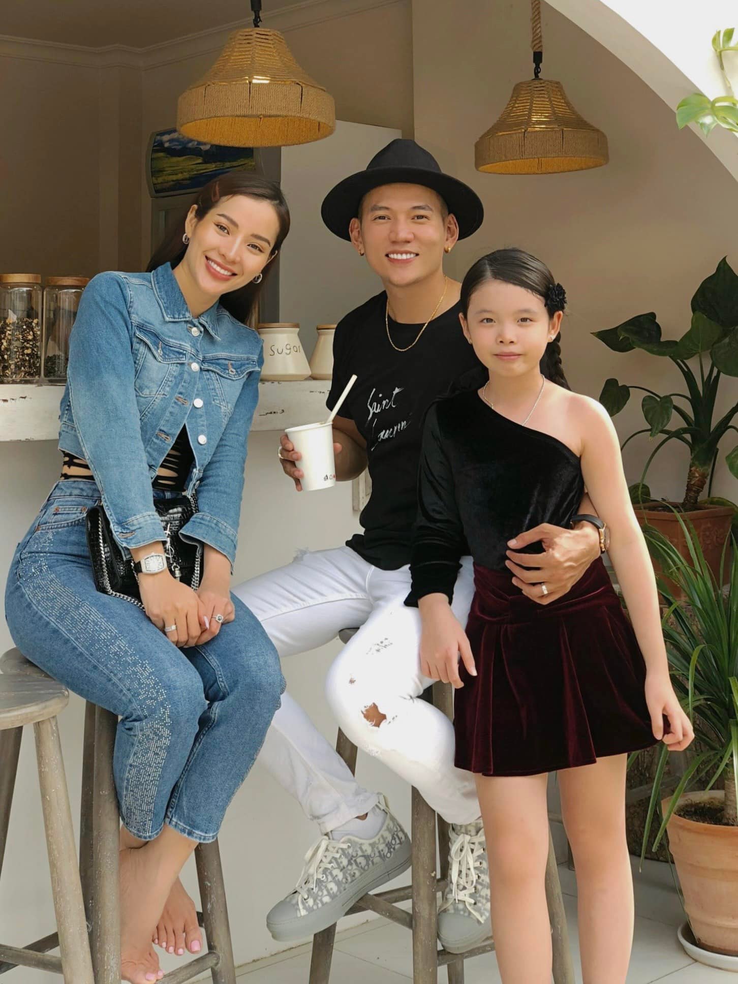 Con gái Phương Trinh Jolie: Mới 9 tuổi đã tiết kiệm dành tiền mua 