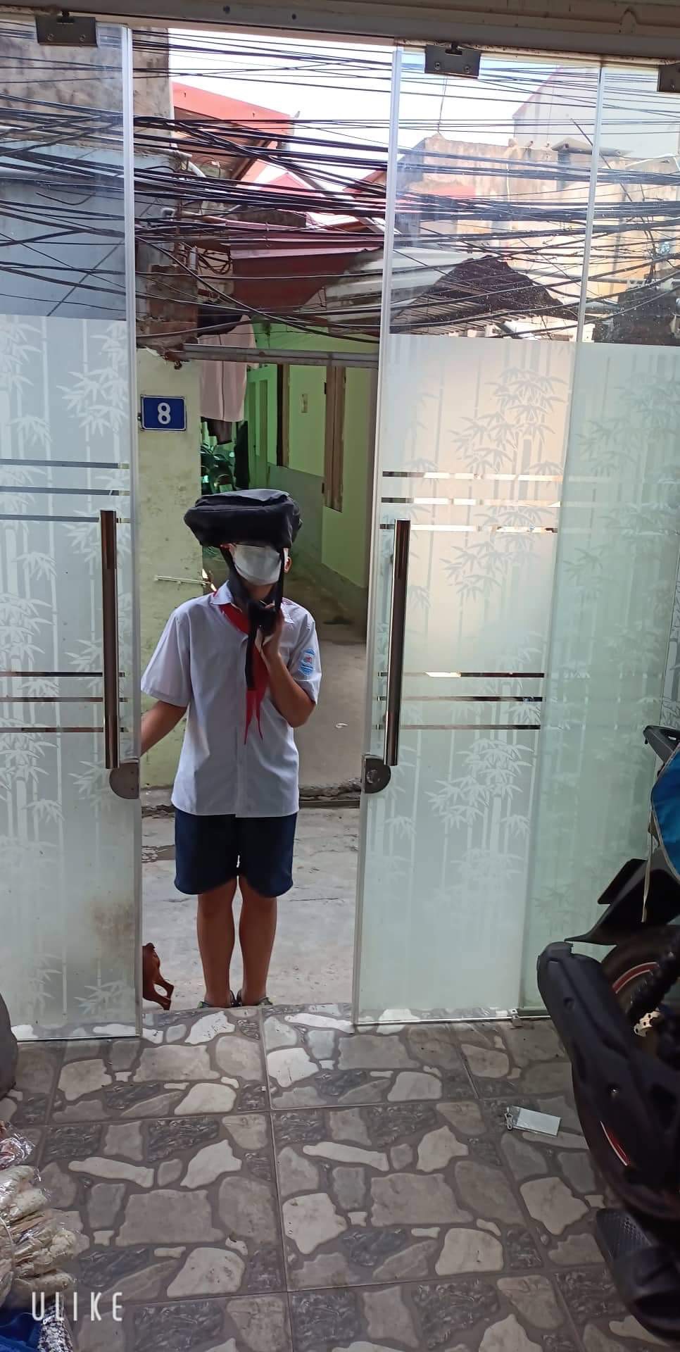 Thêm những khoảnh khắc bất ổn 