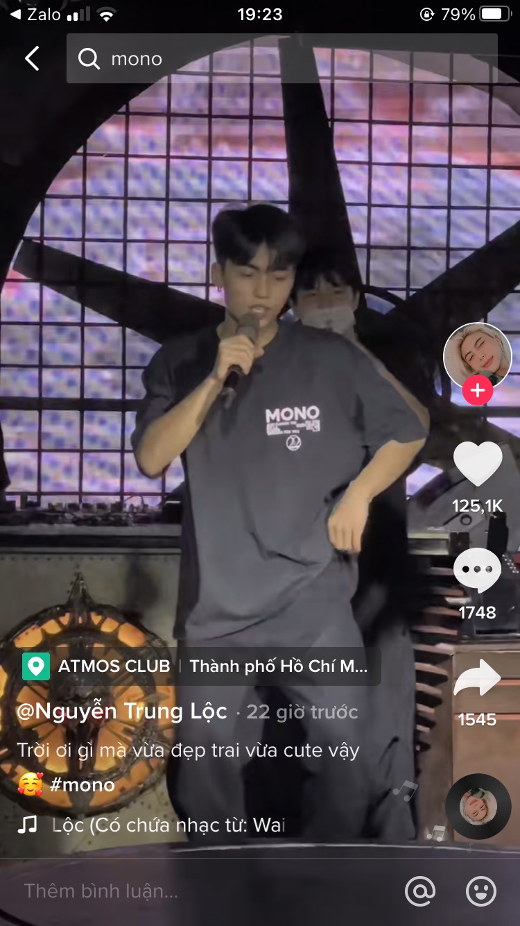 Ra mà xem Mono - em trai Sơn Tùng - trình diễn phong cách 