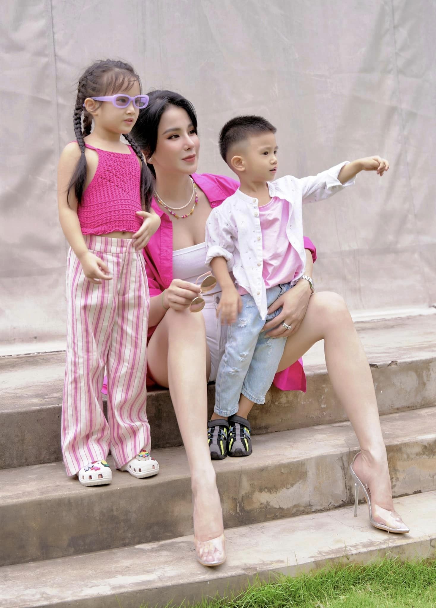 Diệp Lâm Anh - Ảnh 1