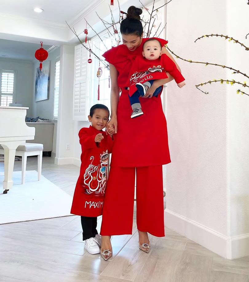 Chỉ với một động thái, netizen đặt nghi vấn Hoa hậu Phạm Hương mang bầu lần ba? - Ảnh 1