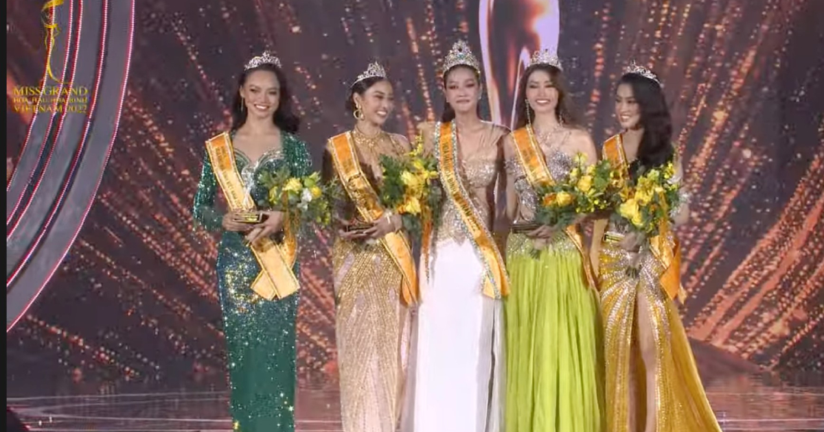 Đoàn Thiên Ân đăng quang Hoa hậu Hòa bình Việt Nam 2022