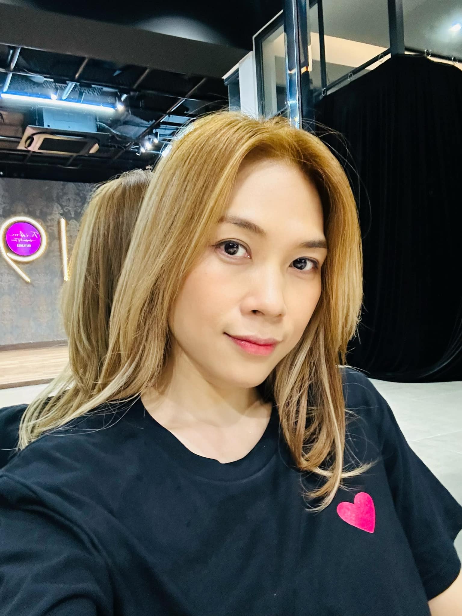 Mỹ Tâm khoe vòng eo nhỏ cạnh tranh với Ngọc Trinh, fan chỉ lo lắng điều này - Ảnh 1