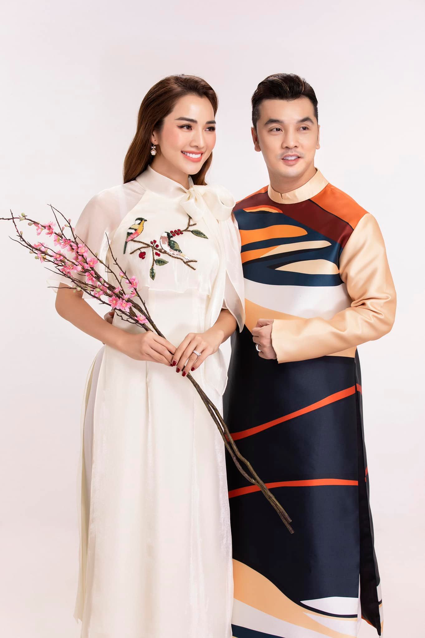 Ưng Hoàng Phúc - Ảnh 1