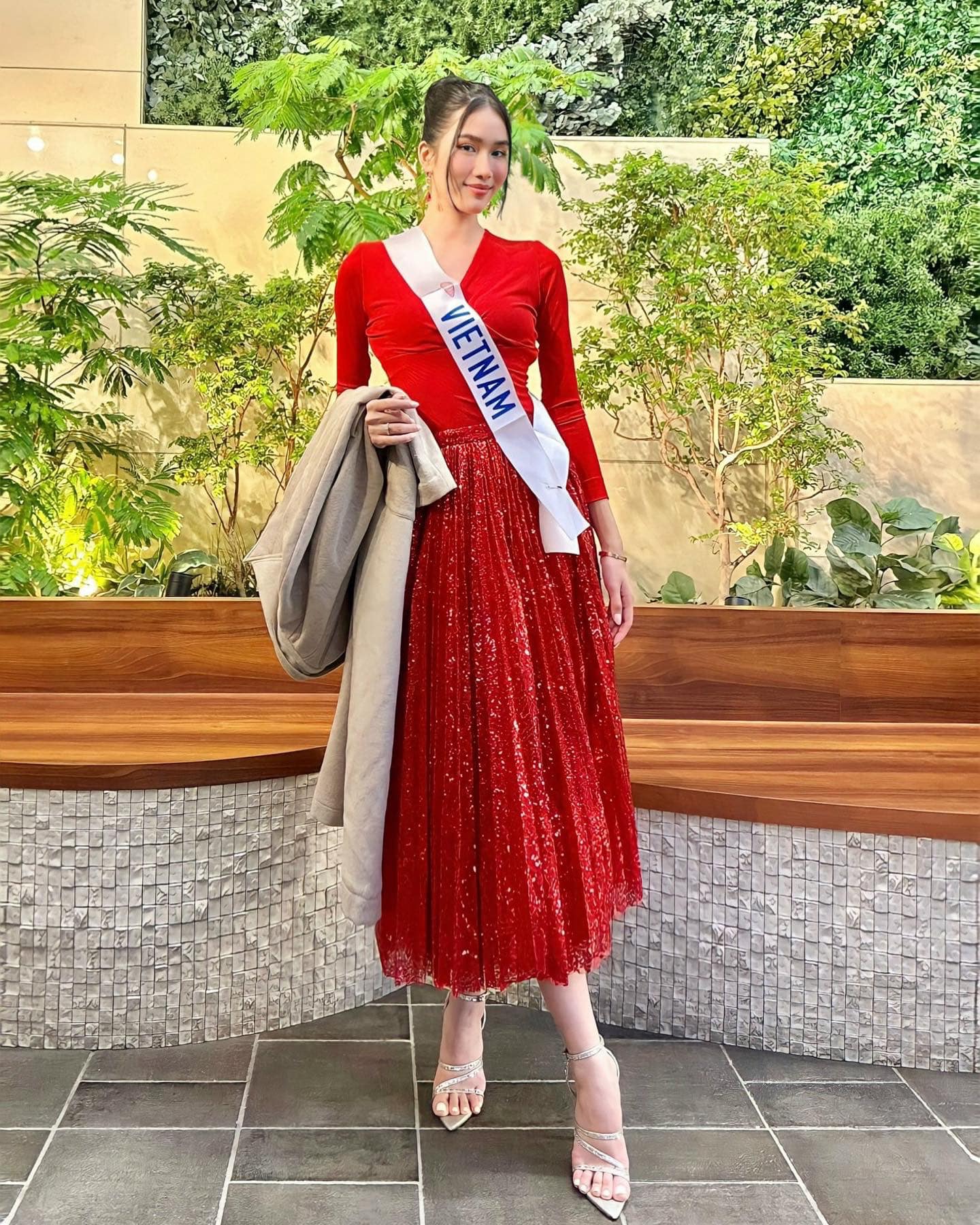Á hậu Phương Anh nhập cuộc với phong cách chuẩn Miss International, ngày đội vương miện không còn xa - Ảnh 1
