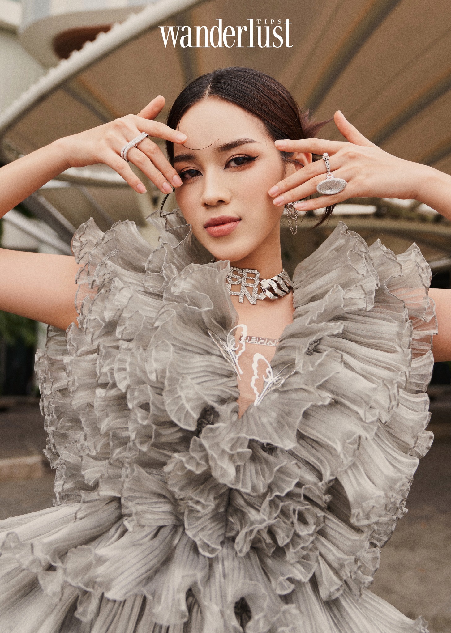 Bị chê nhạt nhòa, Hoa hậu Đỗ Thị Hà bất ngờ 